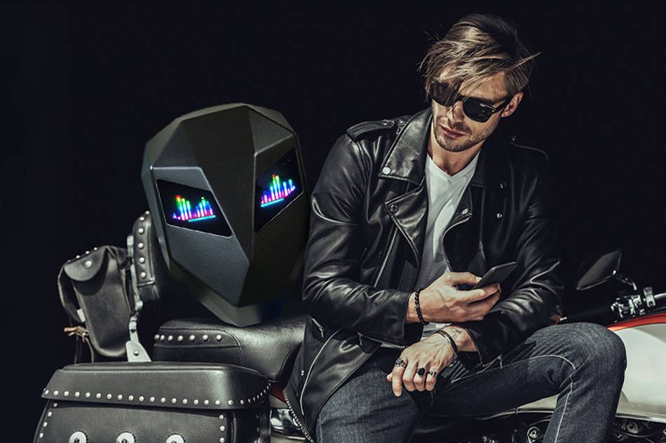 Mochilas com Olhos de LED
