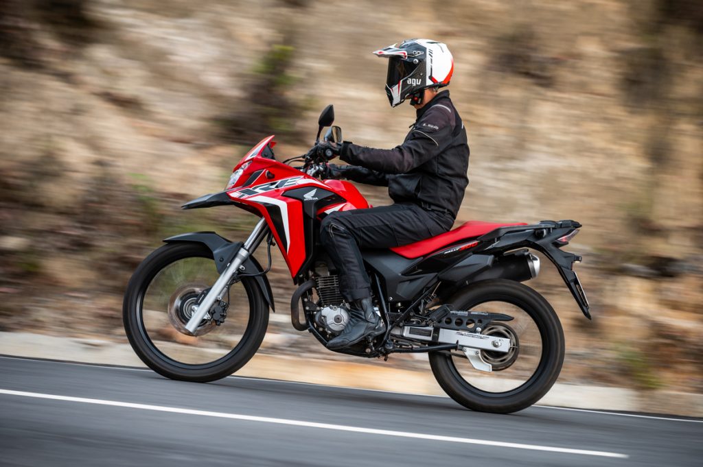 XRE 300 voltou a ficar disponível no site oficial da Honda