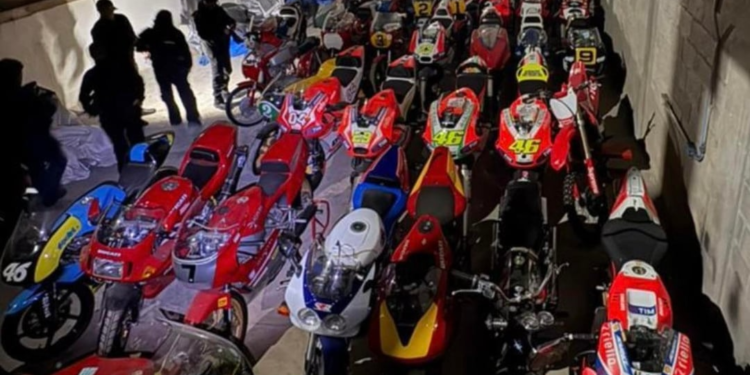 Coleção avaliada em R$ 220 milhões da MotoGP é apreendida