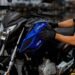 Moto Avelloz, tema da história da Avelloz