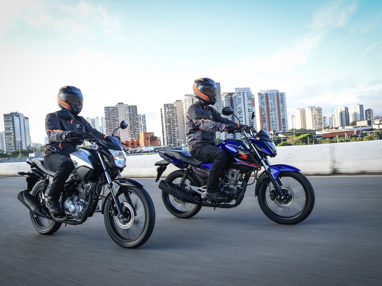 Lanterna traseira de LED e setas da moto Honda 2027 azul