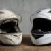 Capacete gasto ao lado de capacete novo, quando trocar o capacete de moto