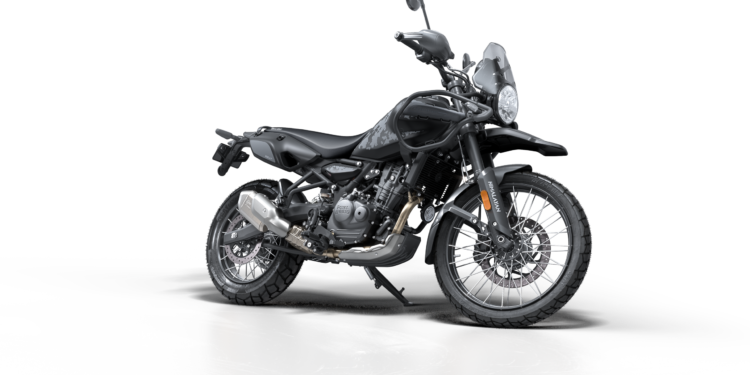 Royal Enfield Himalayan 450 na cor Mana Black, modelo mais vendido da marca no Brasil em setembro