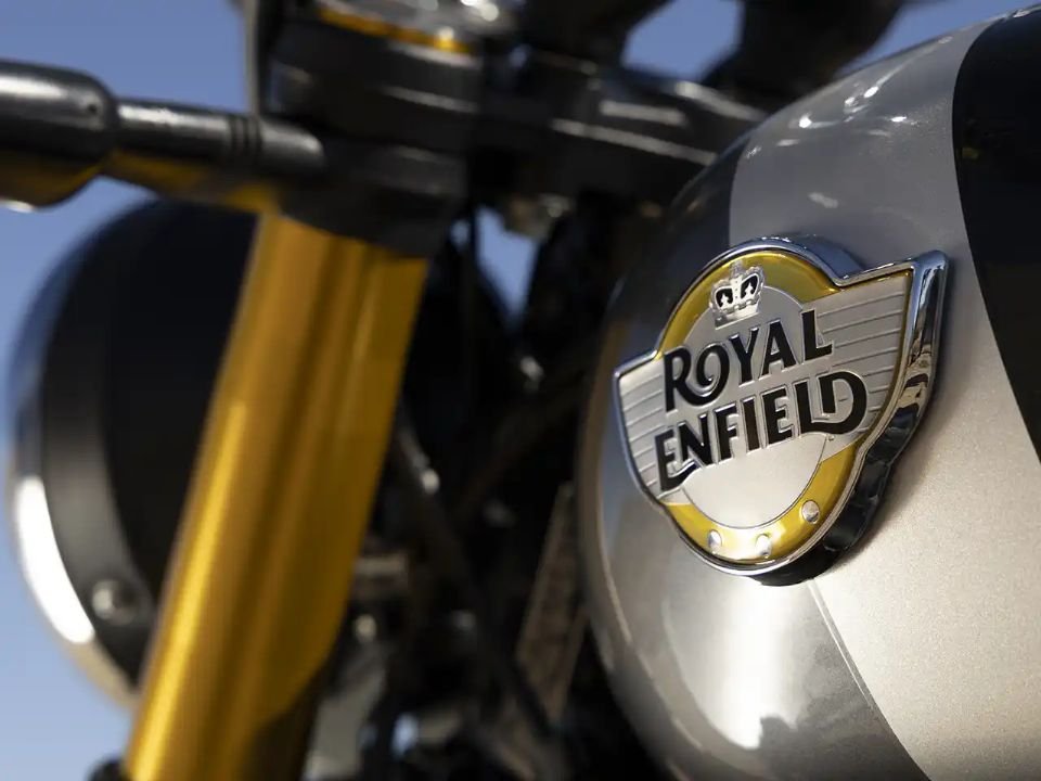 Bear 650, scrambler com financiamento em 12 parcelas sem juros no cartão