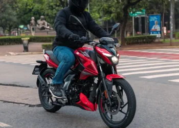 Bajaj Pulsar N150, moto mais vendida da marca nas vendas da Bajaj em 2026