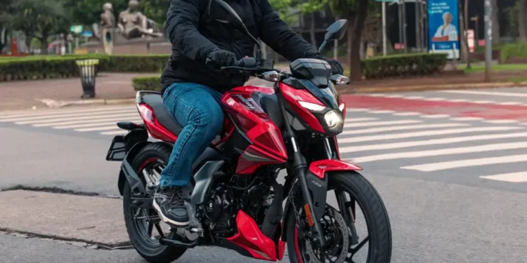 Bajaj Pulsar N150, moto mais vendida da marca nas vendas da Bajaj em 2026