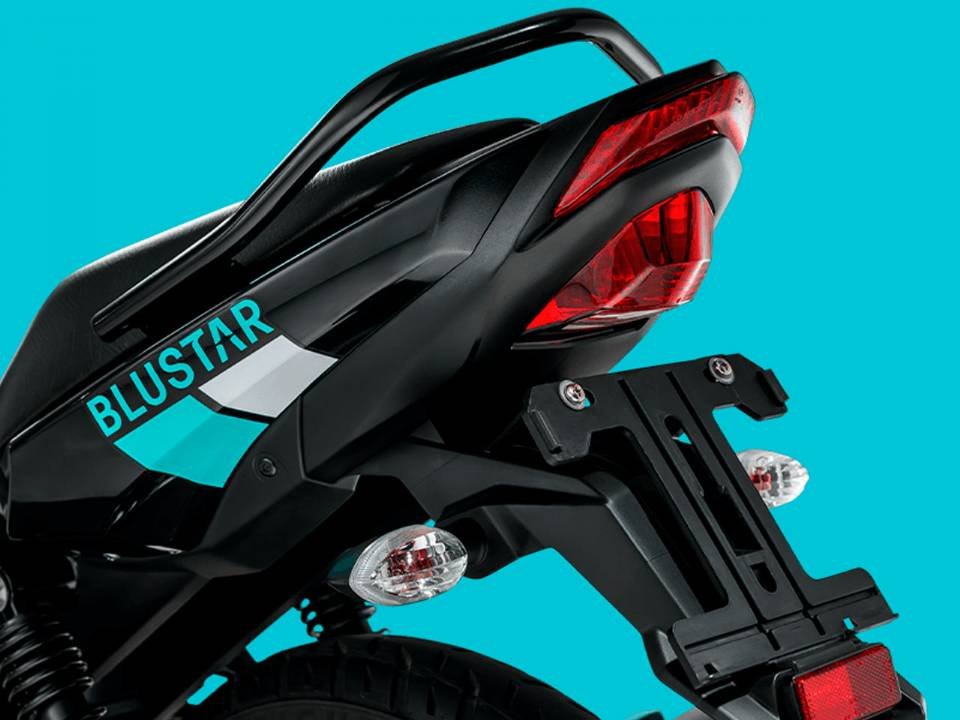 Moto Yamaha do serviço de locação com contratação pelo aplicativo