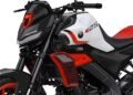 Yamaha MT-125 2027 na cor Redline White, com máscara escurecida e número 125 no tanque